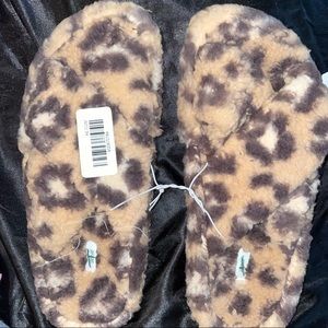 Aerie slipper/sandals